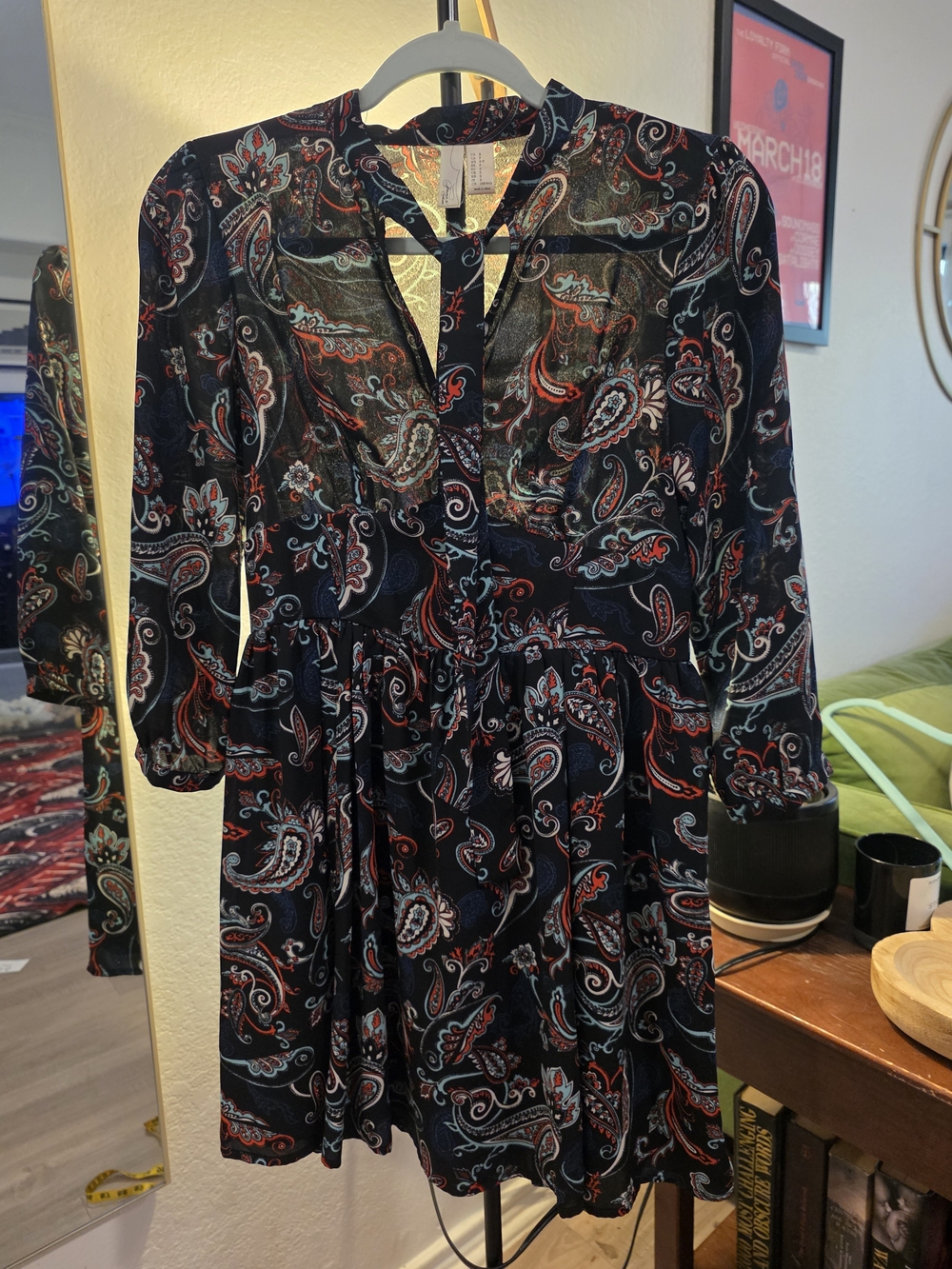 Women's Paisley Long-Sleeve V-Neck Dress in Black and Red